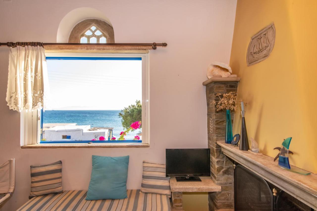 Traditional House By The Sea Isternia  Екстер'єр фото