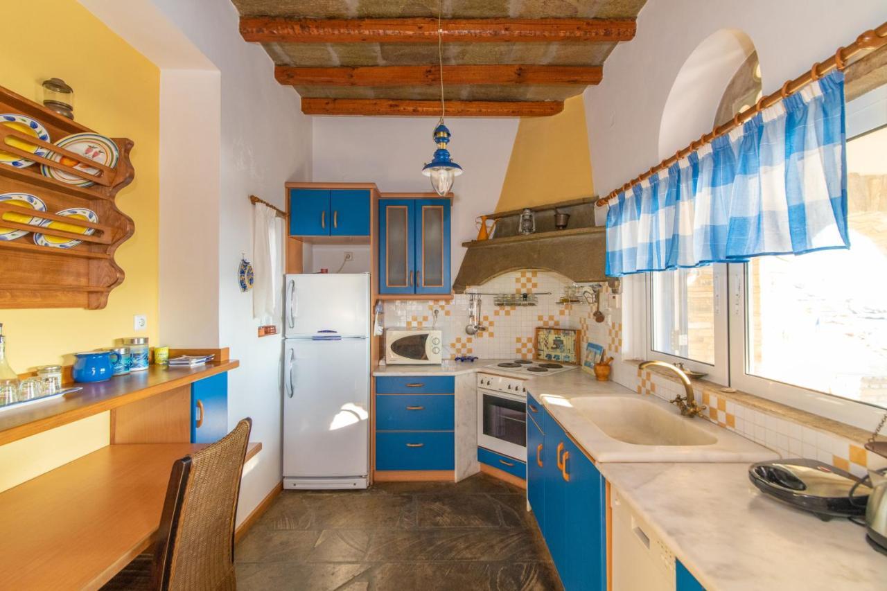 Traditional House By The Sea Isternia  Екстер'єр фото
